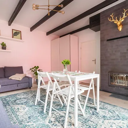 1725 - Slow Life בקתה